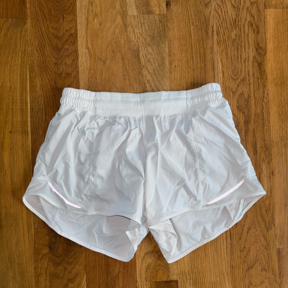 Lululemon Hotty Hot Lined Short “2